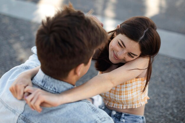 Первая любовь подростка: психология и особенности восприятия мира